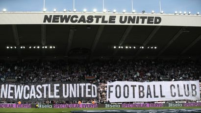 Newcastle dovodi napadača Dinama