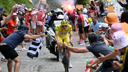 REUTERS/Papon Bernard