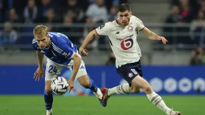 REUTERS/Christian Hartmann