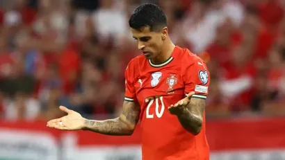 REUTERS/Bernadett Szabo