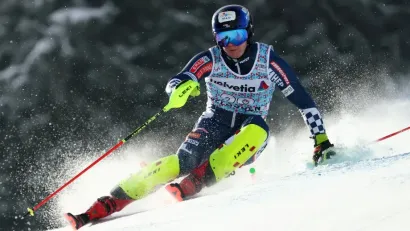 REUTERS/Christian Hartmann