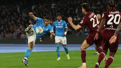 REUTERS/Ciro De Luca