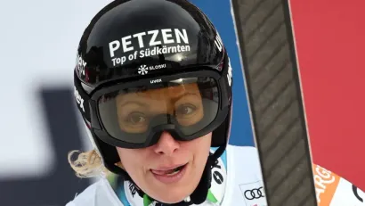 REUTERS/Christian Hartmann