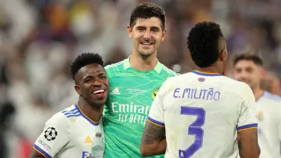 REUTERS/Molly Darlington