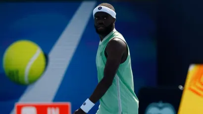 Mandatory Credit: Geoff Burke-Imagn Images