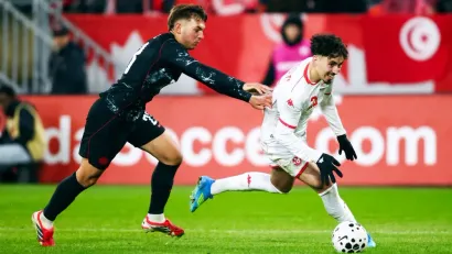 REUTERS/Cole Burston