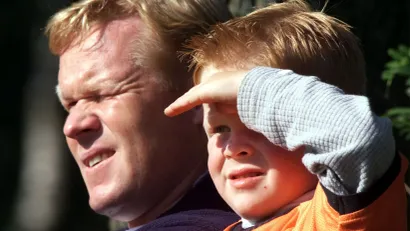 Ronald Koeman s juniorom 2000. godine (Reuters)