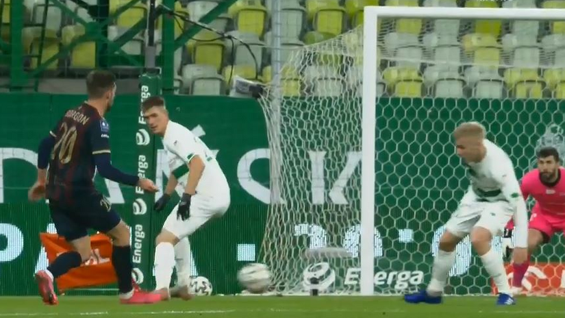 Bivši kapetan Rijeke nesvakidašnjim pogotkom donio svojoj momčadi važna tri boda (VIDEO)