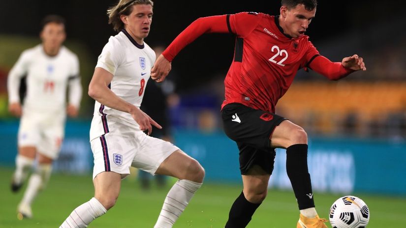 Mladi albanski reprezentativac napustio Lokomotivu i vratio se u domovinu