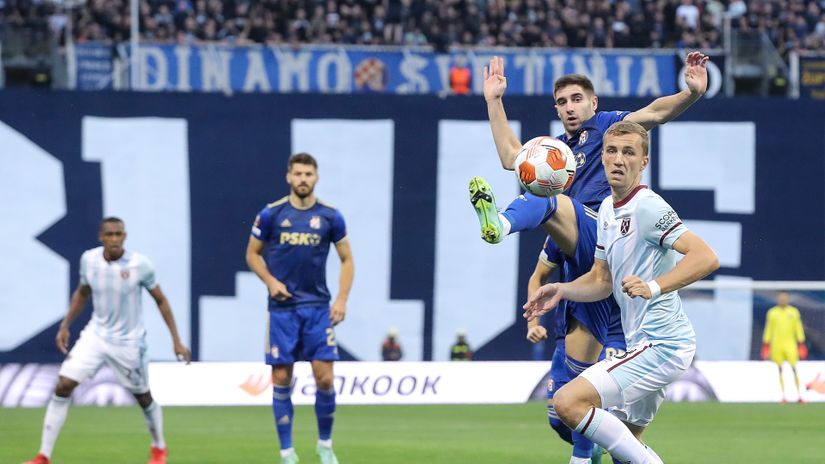 Dvije greške Dinamove obrane za dva gola West Hama - Plavi pokleknuli na otvaranju EL (VIDEO)