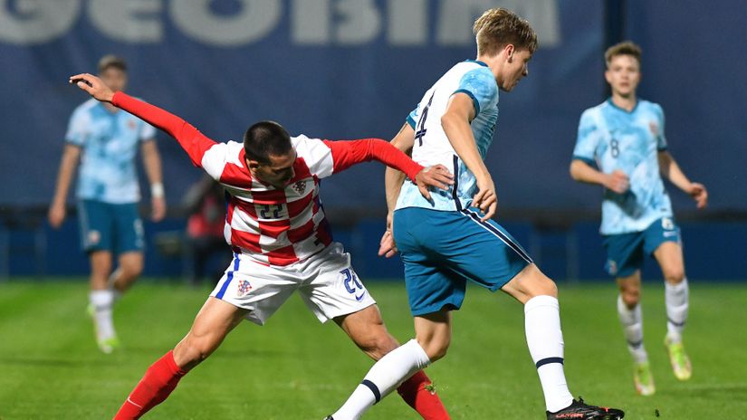 Roko Šimić zabio hattrick, a Hrvatska bacila petardu u mrežu Azerbajdžana (VIDEO)