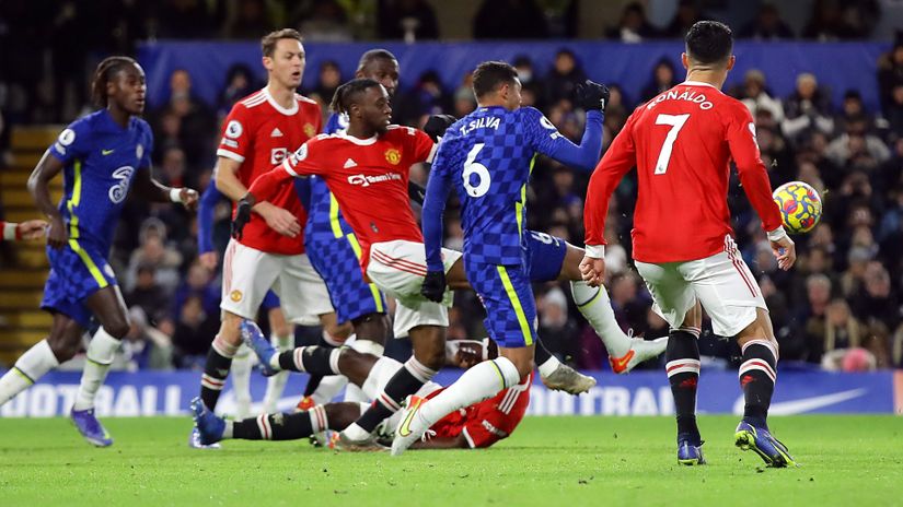 United nije imao igru, ali je imao sreće: Carrick isčupao bod na Stamford Bridgeu (VIDEO)