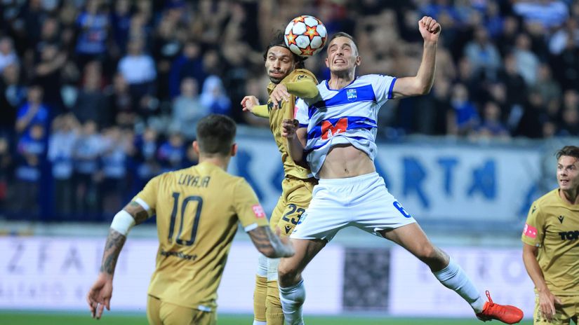 Stigli sastavi (Hajduk - Osijek): Bijeli zgusnuti u sredini, Bjelica gura slovenskog reprezentativca!