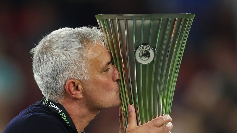 'The Trophy One': Stigao je do petog trofeja, ali i dalje nije najuspješniji europski trener