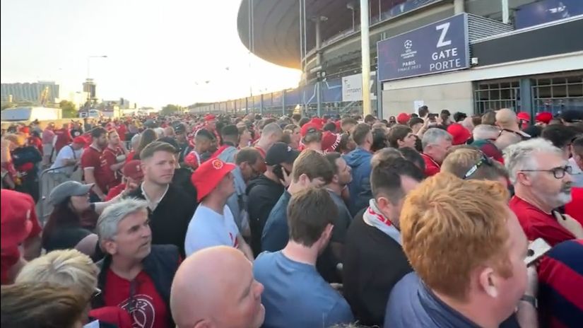 Finale Lige prvaka kasnilo pola sata zbog kaosa ispred stadiona (VIDEO)