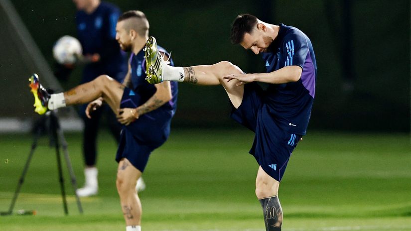 SASTAVI (Argentina – Australija): Papu Gomez i Julian Alvarez uz Messija u napadu, Fran Karačić na klupi Socceroosa
