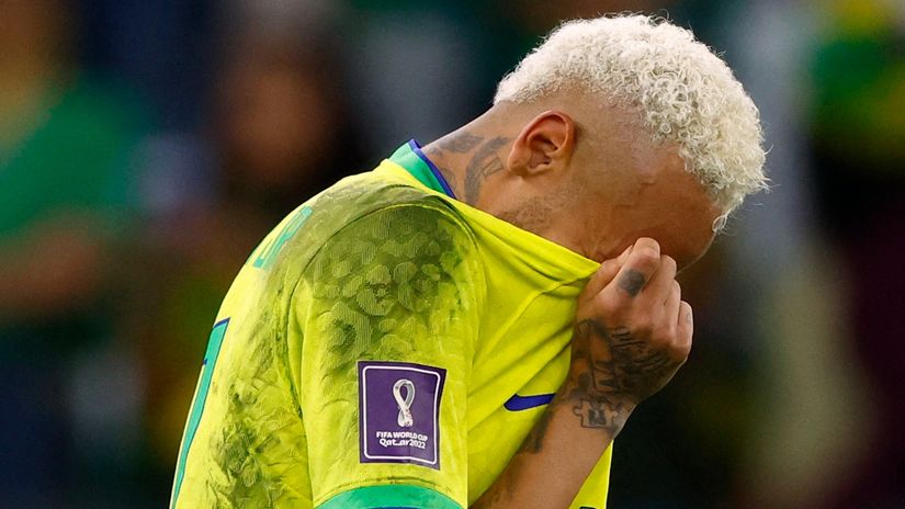 Neymar se emotivno oprostio od Pelea: "Prije njega 10 je bio samo broj" (FOTO)