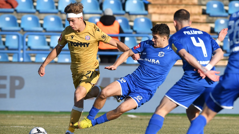 FOTO Hajduk s igračem više pobijedio nogometaše Varaždina pred