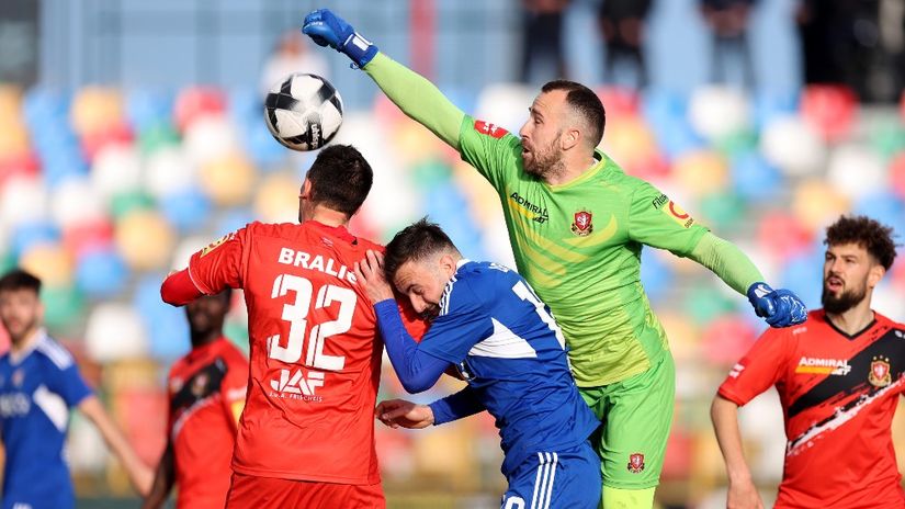Mitrovićev eurogol za goričku nadu! Livaković spasio blijedi Dinamo, Modri ispraćeni zvižducima, Čačić povicima: 'Odlazi!'