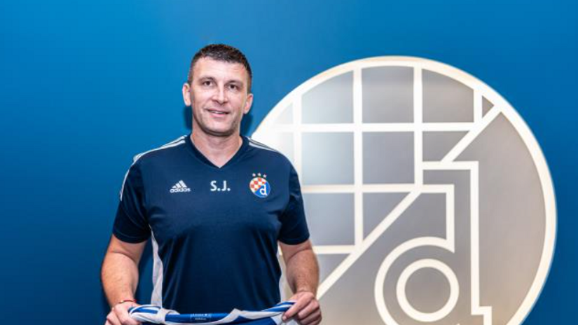 VIDEO Jakirović prvi put kao trener Dinama: "Za mene je ovo vrhunac! U dva sam se kupao u moru, u tri je sve bilo gotovo"