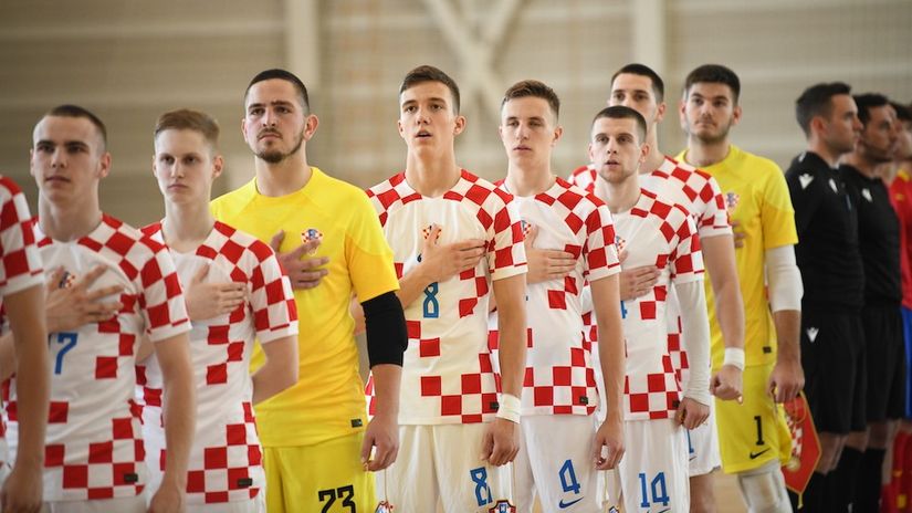 Počeo je U19 Euro u Poreču: Hrvatska do zadnje minute vodila 6-4, 1.7 sekundi prije kraja ostala bez pobjede