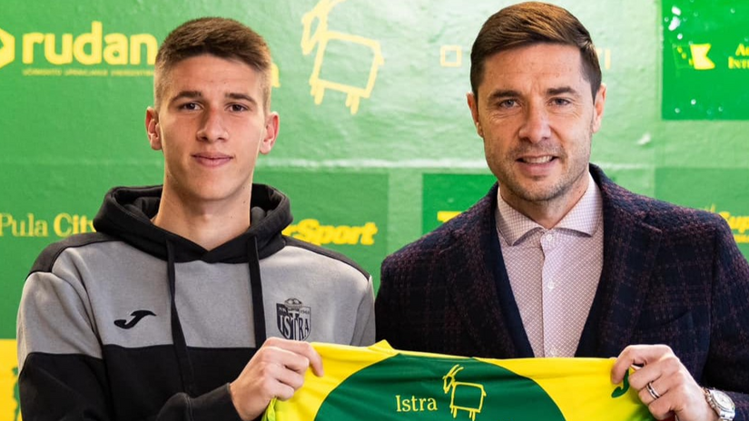 Veliki talent Zeleno-žutih potpisao novi 3.5-godišnji ugovor, Bjelanović: “Primjer je to kako želimo raditi kao klub”