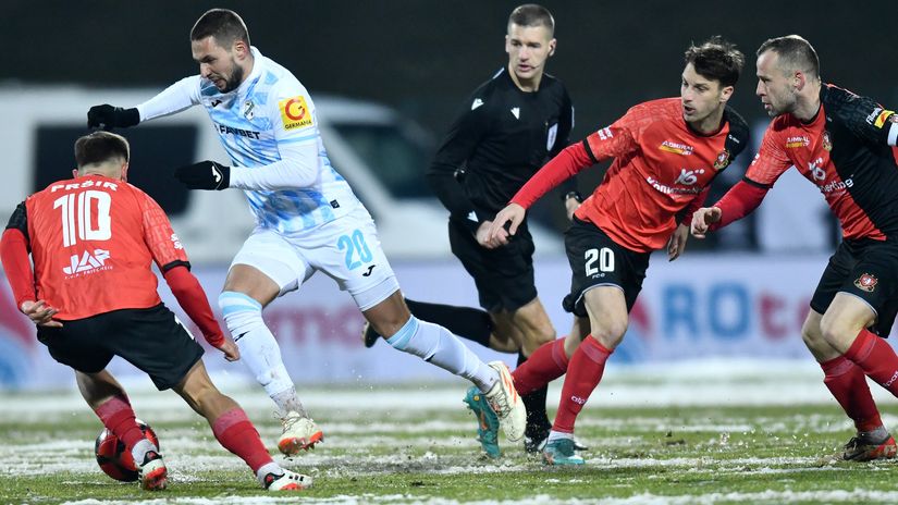 FOTO Gorica vodila 2-0 pa izgubila pogotkom u 89. minuti, Galešić opet heroj, Mrzljak nakon kraja utakmice dobio crveni karton!