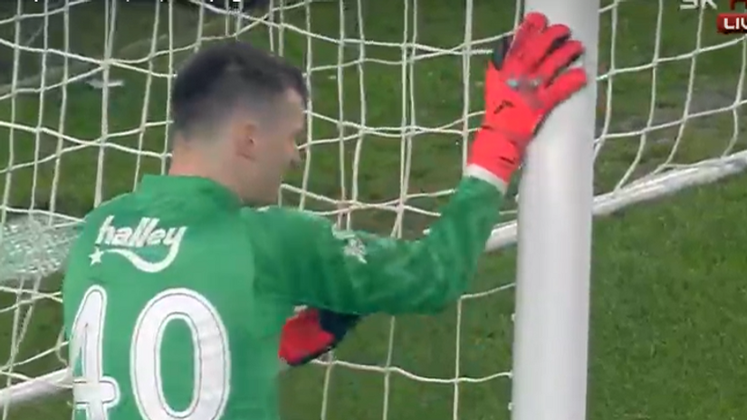 VIDEO Fener u završnici skoro ispustio 2-0 protiv Trabzona: Livakoviću navijači raskrvarili bradu