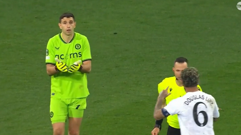 VIDEO Martinez provocirao navijače, zaradio dva žuta kartona, ali ne i crveni - spasilo ga jedno pravilo