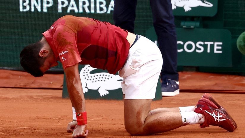 Novak Đoković zbog ozljede se povukao s Roland Garrosa