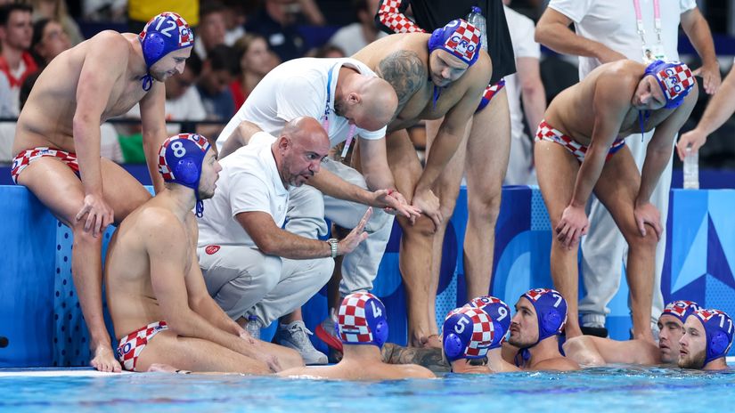 Vaterpolisti osigurali sedmu medalju, a sutra možemo još dvije osvojiti!