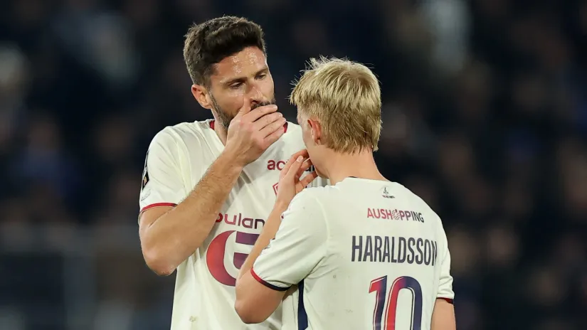 REUTERS/Christian Hartmann