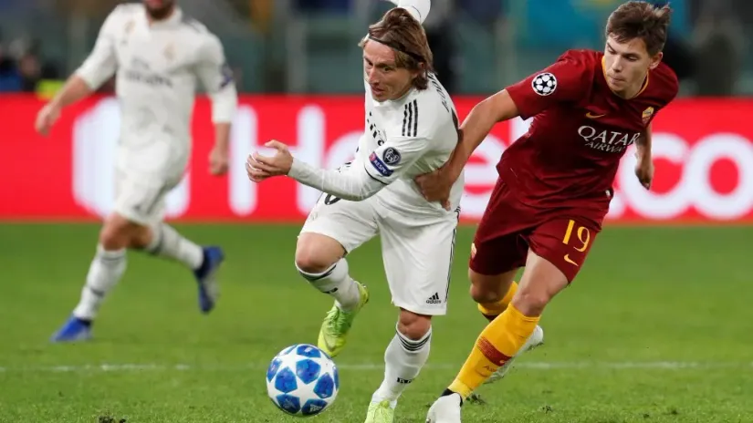 U dresu Rome protiv Real Madrida ujesen 2018. REUTERS/Alessandro Bianchi