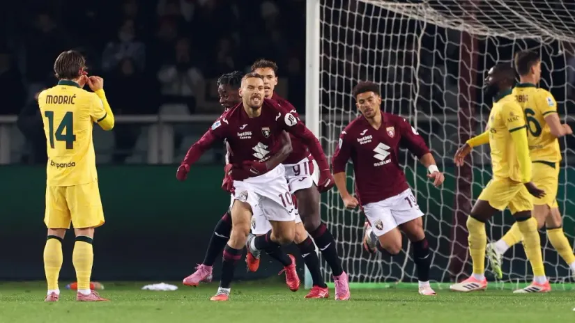 REUTERS/Claudia Greco