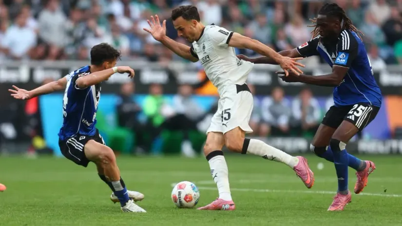 REUTERS/Leon Kuegeler