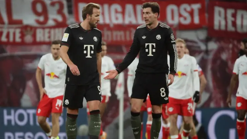 Kane i Giretzka. REUTERS/Karina Hessland