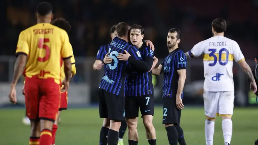 REUTERS/Remo Casilli