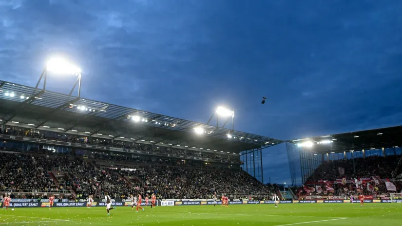 REUTERS/Fabian Bimmer 