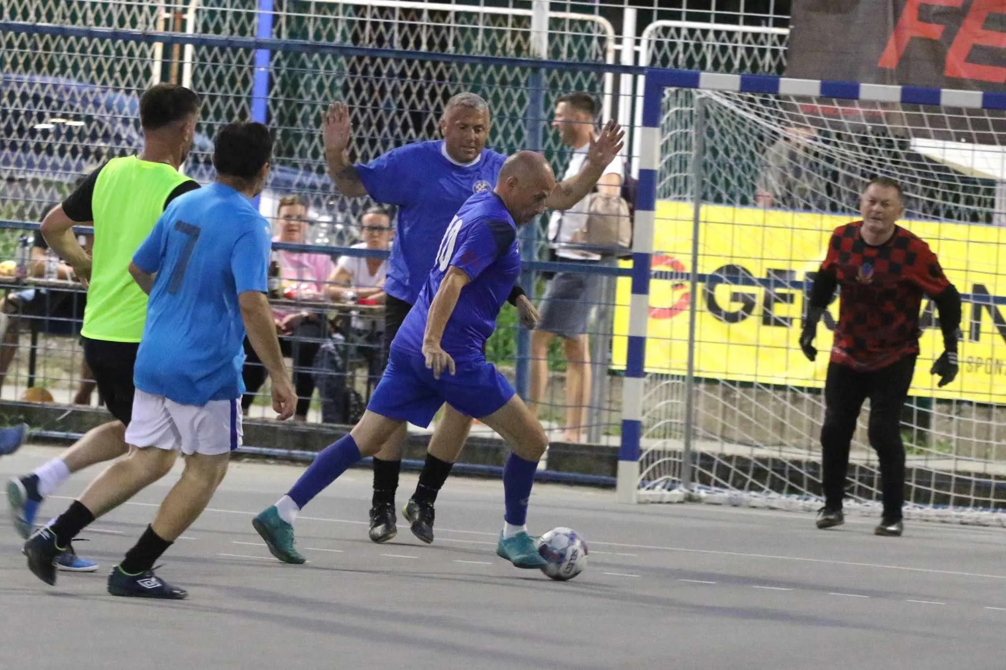 Facebook/Malonogometni turnir 3 kornera penal
