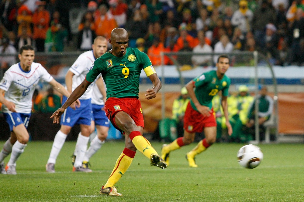 Samuel Eto'o izvodi jedanaesterac na Svjetskom prvenstvu 2010. (Action Images / Paul Thomas Livepic)