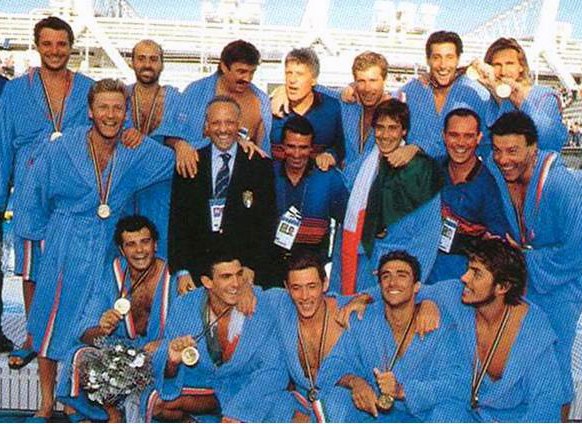 S Talijanima nakon svog trećeg uzastopnog olimpijskog zlata u Barceloni (Screenshot/Yiannis Giannouris FB)