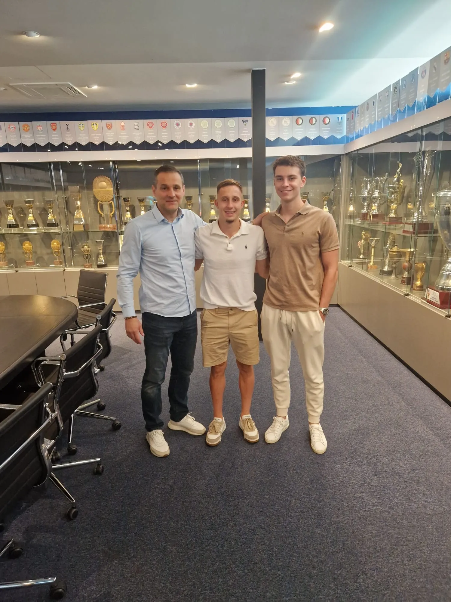 Sportski direktor Dario Dabac, Lukas Kačavenda i njegov agent Niko Naletilić