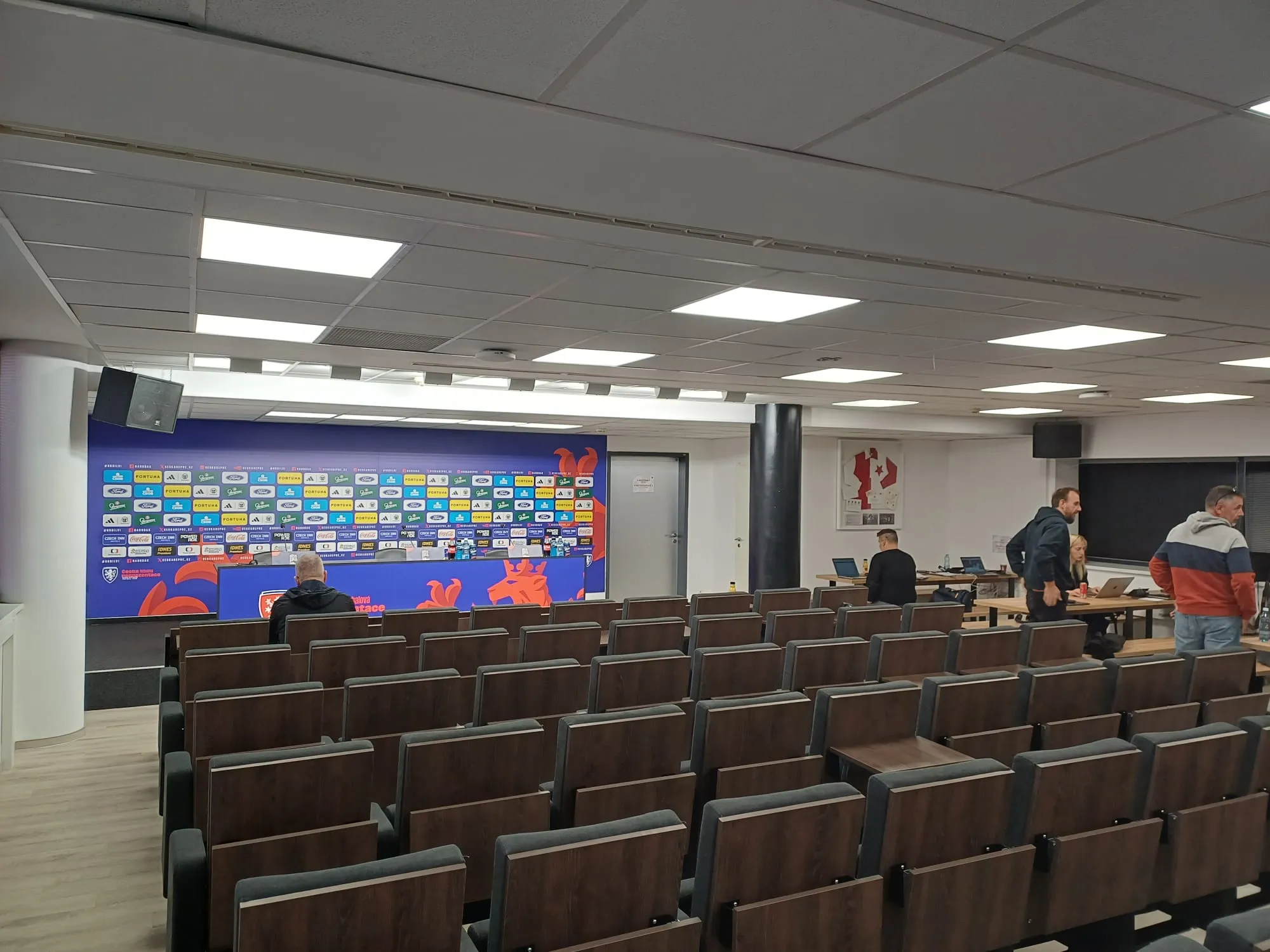Press-soba na stadionu Fortuna Arena. Foto: Germanijak