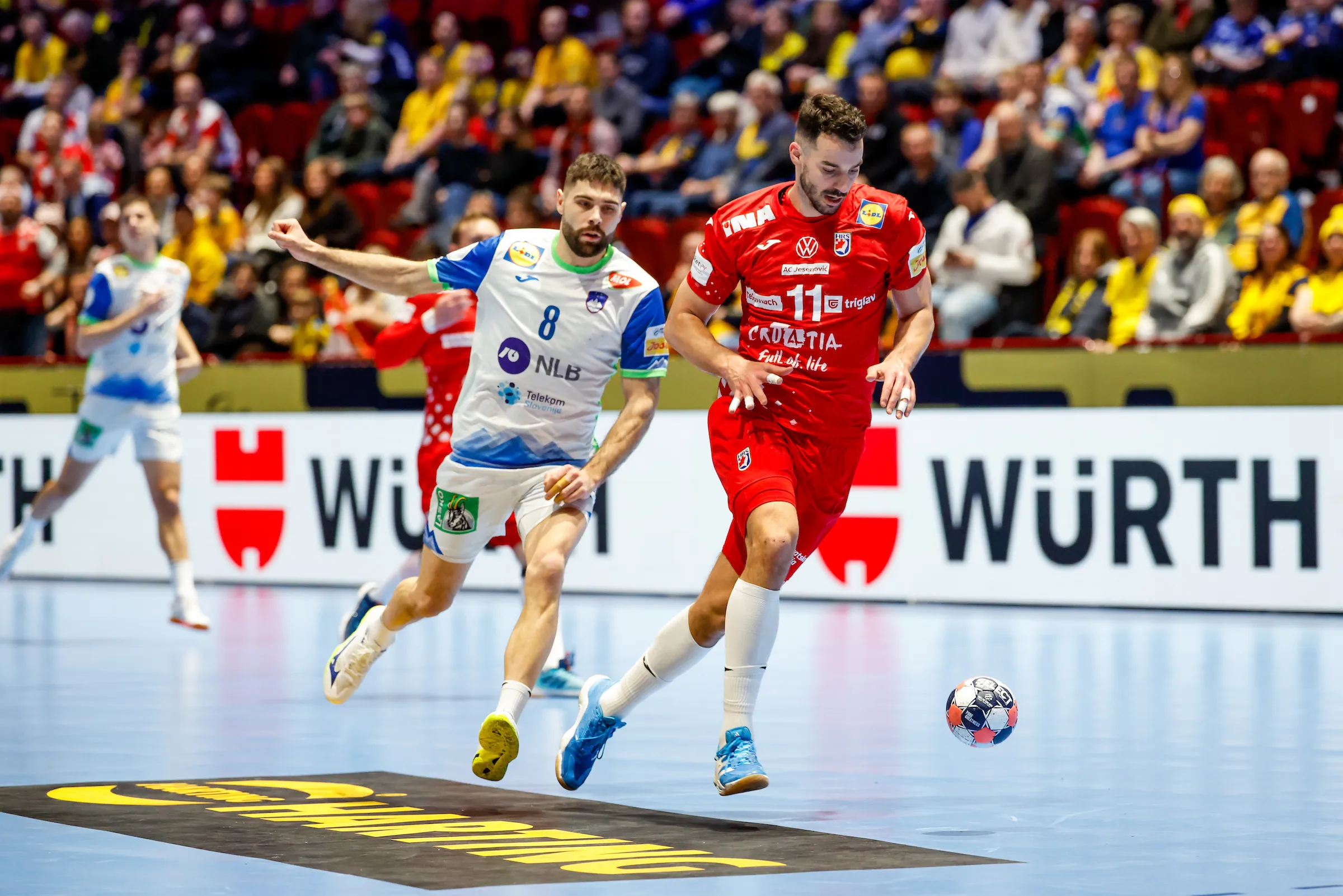 HRS/Kolektiff images