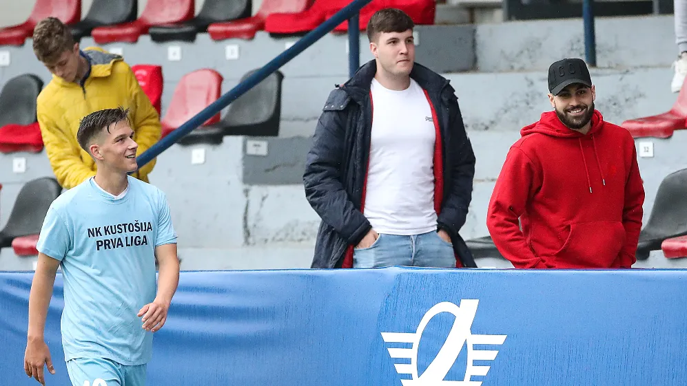 Joško Gvardiol na tribinama Kustošije. GORAN STANZL/PIXSELL